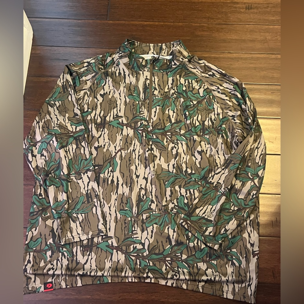 Mossy Oak Men's Green and Brown Camouflage Shirt